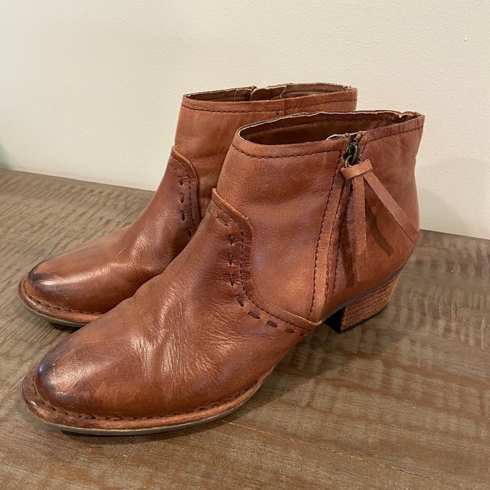 Giani Bernini  Brown Leather Bootie
